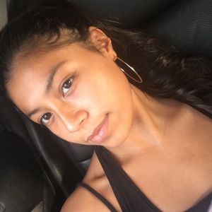 Meet your Posher, Claudette